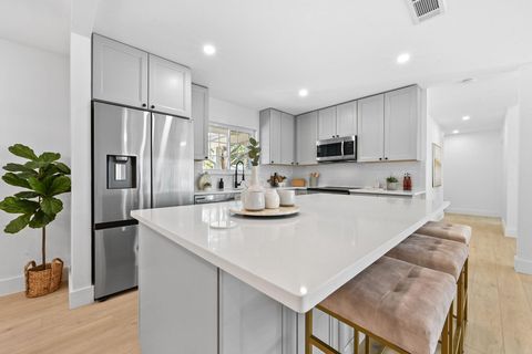 Tiny photo for 409 Thistlewood DR, Austin, TX 78745 (MLS # 6724405)