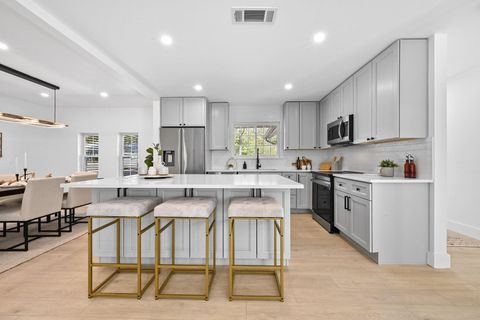 Tiny photo for 409 Thistlewood DR, Austin, TX 78745 (MLS # 6724405)