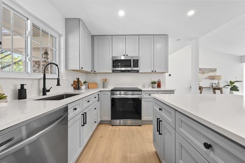 Tiny photo for 409 Thistlewood DR, Austin, TX 78745 (MLS # 6724405)