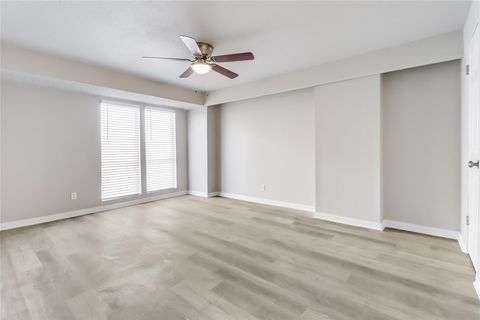 Tiny photo for 5918 Lago Vista WAY #D33, Leander, TX 78645 (MLS # 5197356)