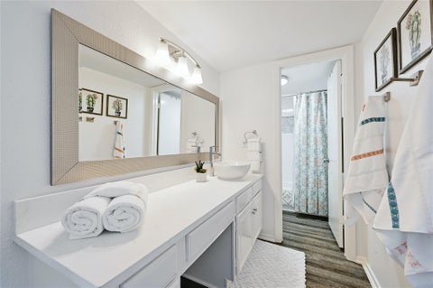 Tiny photo for 115 Comanche PT, Point Venture, TX 78645 (MLS # 4947311)