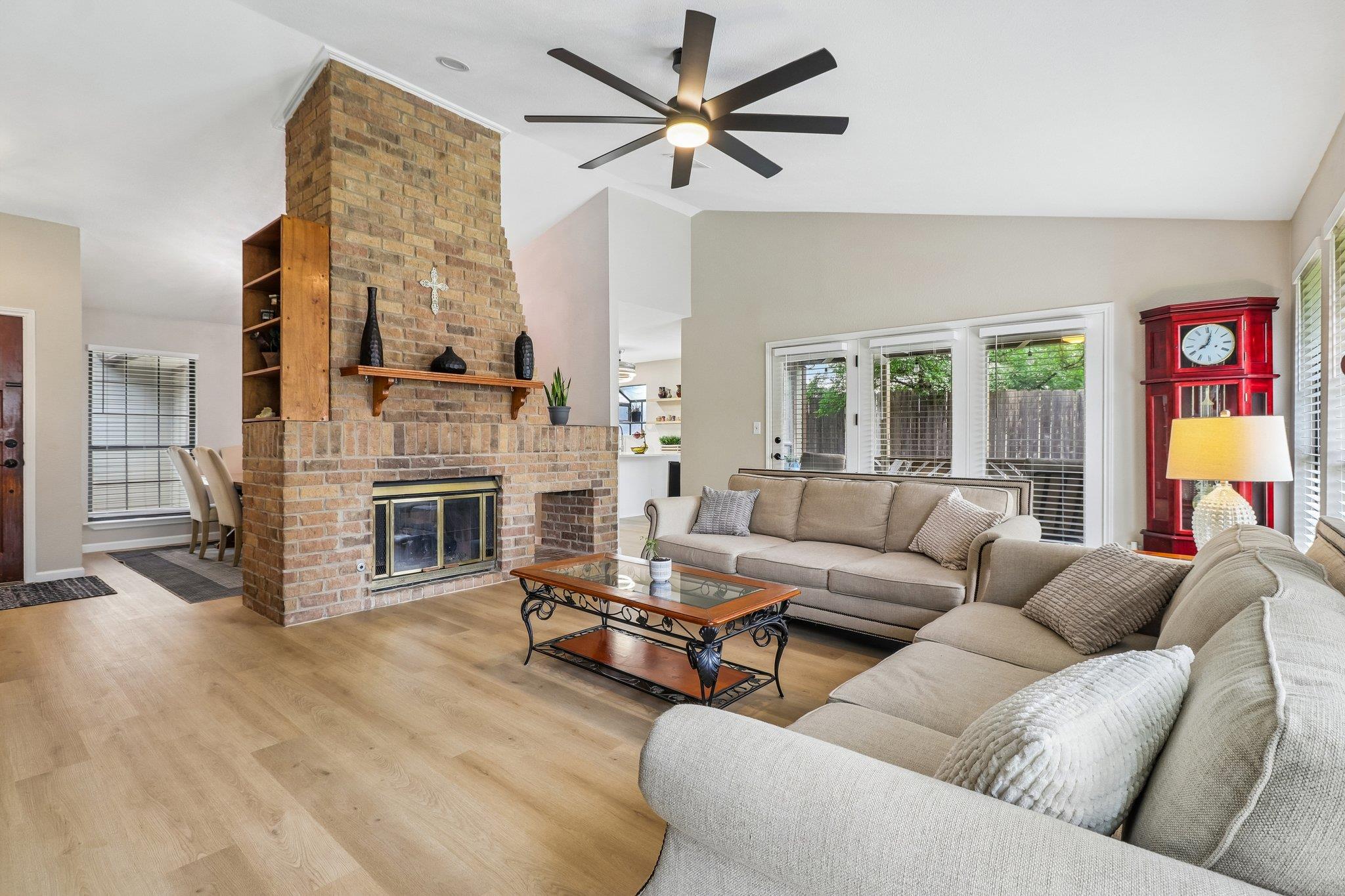 1705 Creek Bend CIR