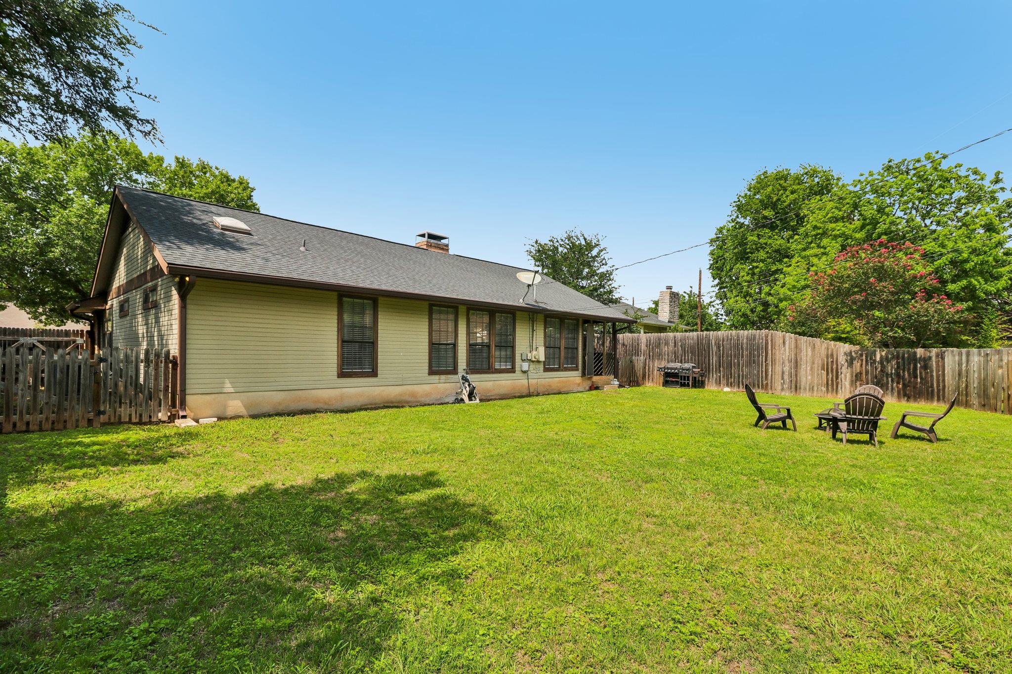 1705 Creek Bend CIR