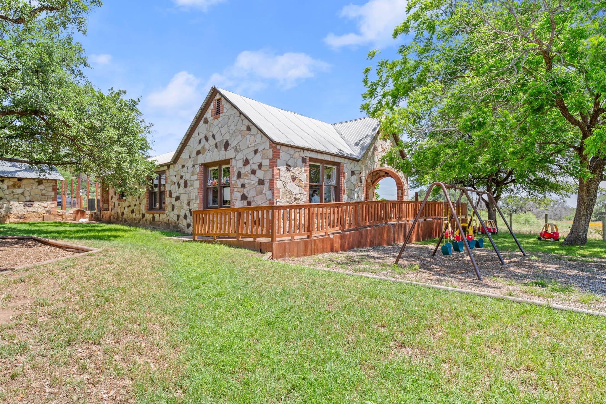 525 Pace Bend RD N