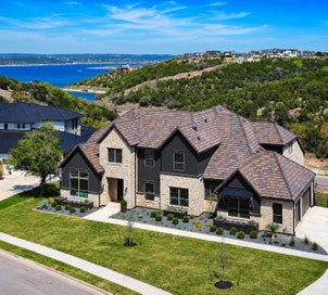 959 Flagtop CT Lakeway TX 78738