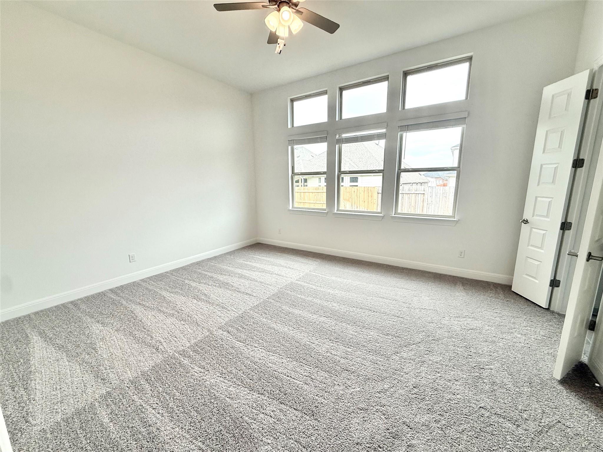 241 Mango CIR