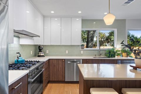 Tiny photo for 4618 Trail Crest CIR, Austin, TX 78735 (MLS # 5716158)