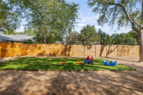 Tiny photo for 4618 Trail Crest CIR, Austin, TX 78735 (MLS # 5716158)