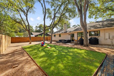 Tiny photo for 4618 Trail Crest CIR, Austin, TX 78735 (MLS # 5716158)