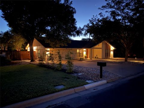 Tiny photo for 4618 Trail Crest CIR, Austin, TX 78735 (MLS # 5716158)
