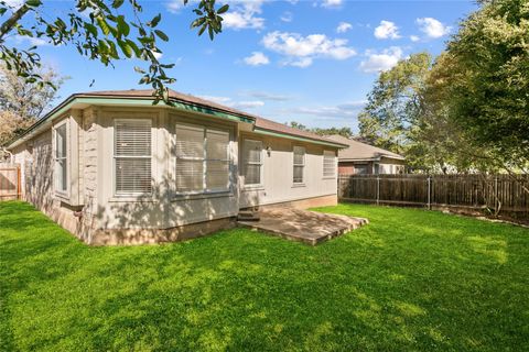 Tiny photo for 4517 Corran Ferry LOOP, Austin, TX 78749 (MLS # 3592947)