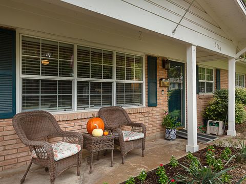 Tiny photo for 3700 Bonnie RD, Austin, TX 78703 (MLS # 1724836)