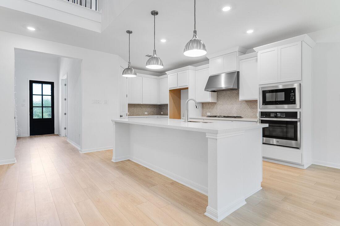 112 Amber Oak LN