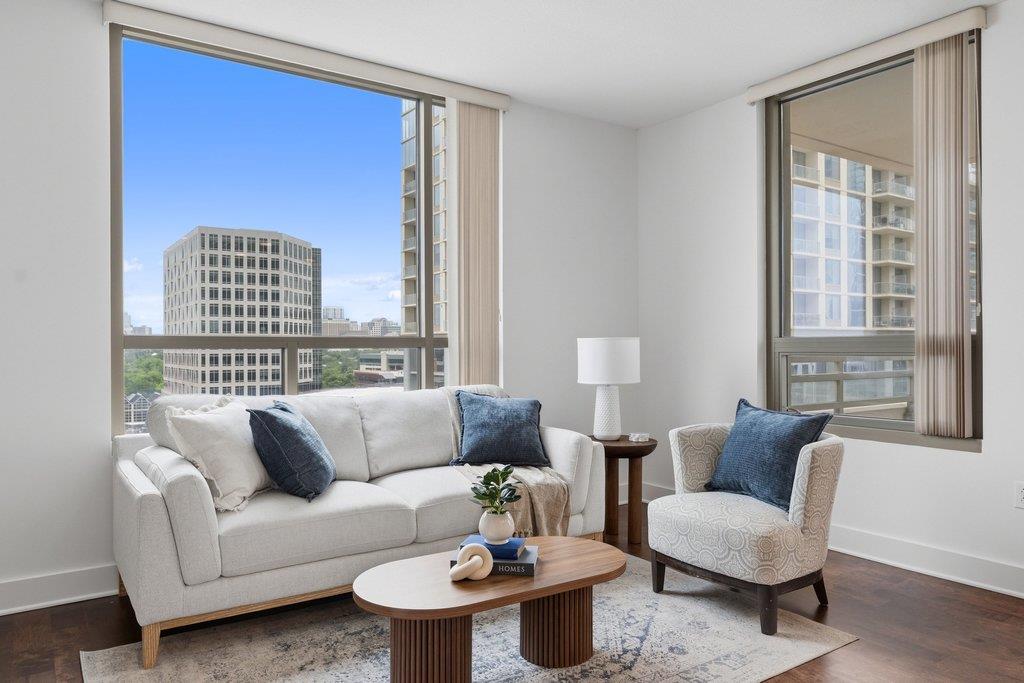300 Bowie ST 1101