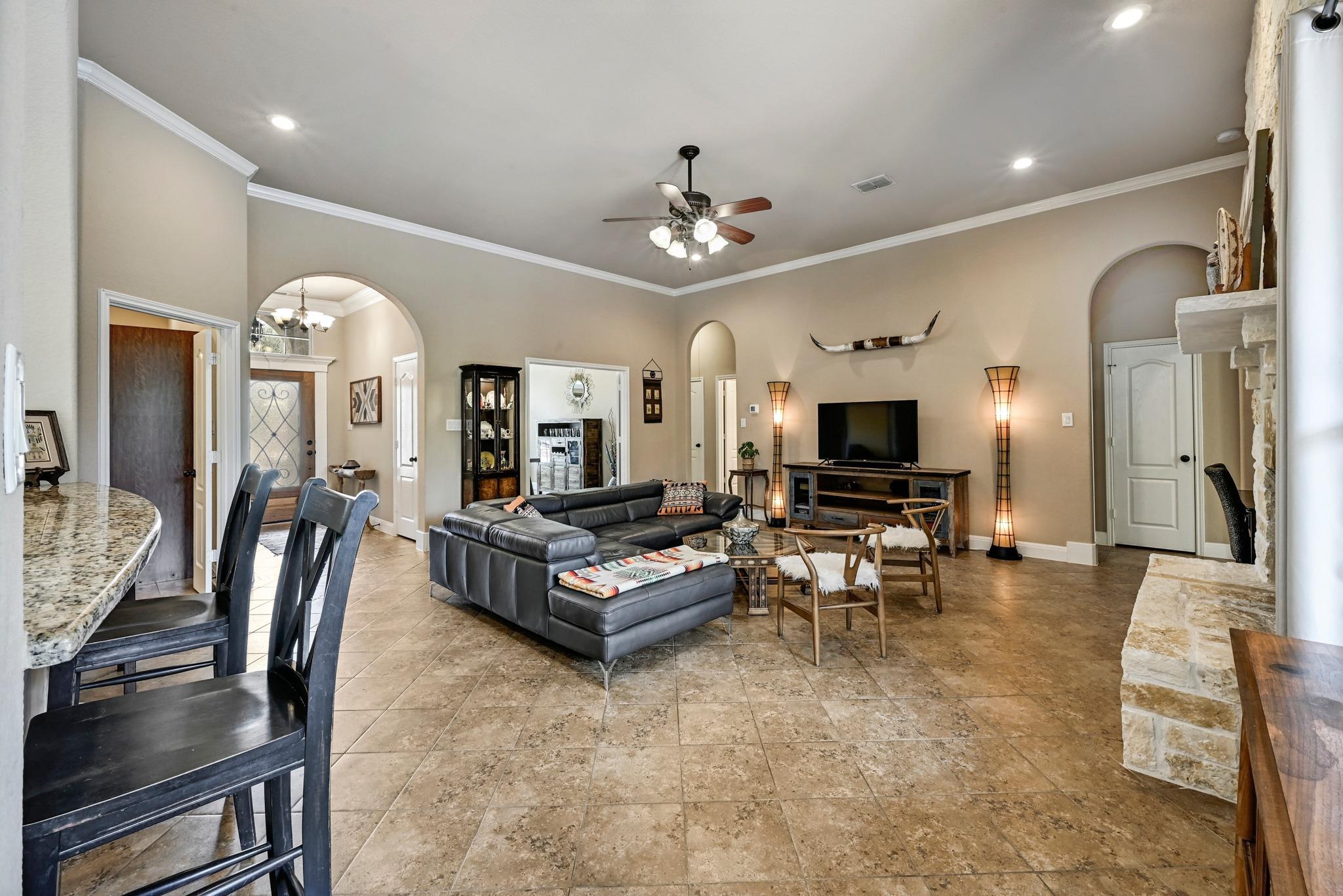 615 Mountain Crest DR