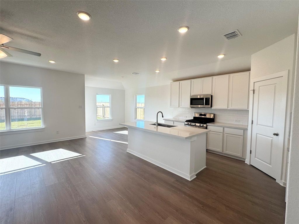 Photo of 136 Hazy View RD, San Marcos, TX 78666 (MLS # 6926161)