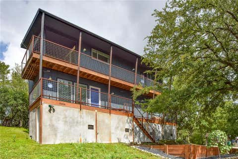 Photo of 5404 Ledesma RD, Austin, TX 78721 (MLS # 7236888)