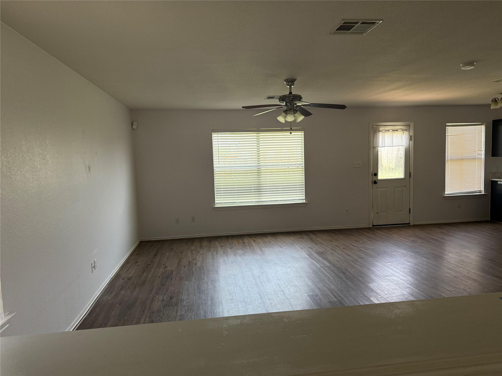 113 Outfitter DR