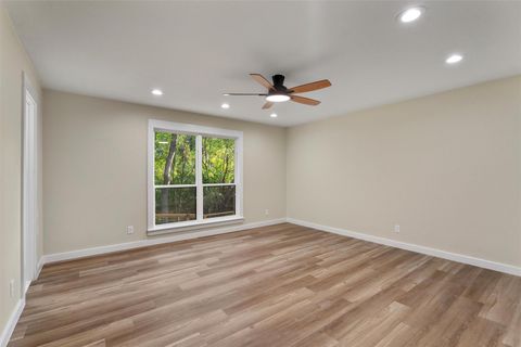 Tiny photo for 12333 Blue Water DR, Austin, TX 78758 (MLS # 3585203)