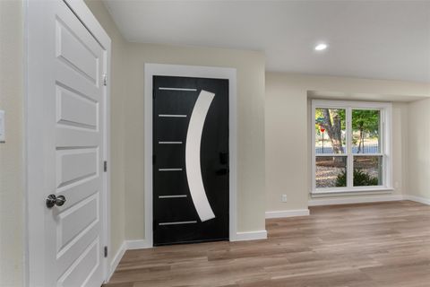 Tiny photo for 12333 Blue Water DR, Austin, TX 78758 (MLS # 3585203)