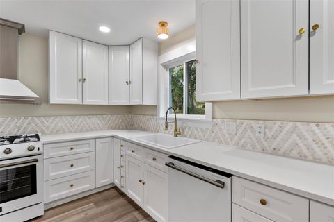 Tiny photo for 12333 Blue Water DR, Austin, TX 78758 (MLS # 3585203)