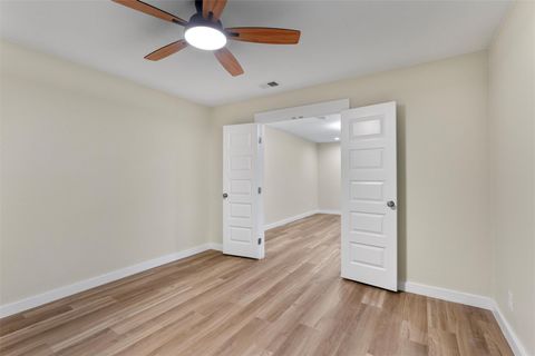 Tiny photo for 12333 Blue Water DR, Austin, TX 78758 (MLS # 3585203)