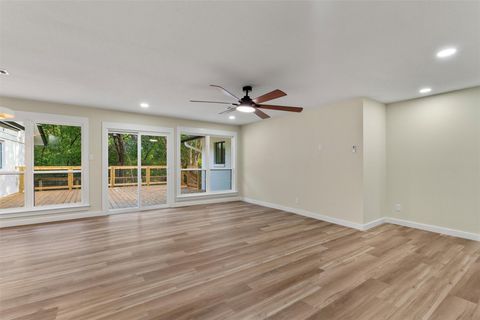 Tiny photo for 12333 Blue Water DR, Austin, TX 78758 (MLS # 3585203)