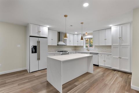 Tiny photo for 12333 Blue Water DR, Austin, TX 78758 (MLS # 3585203)