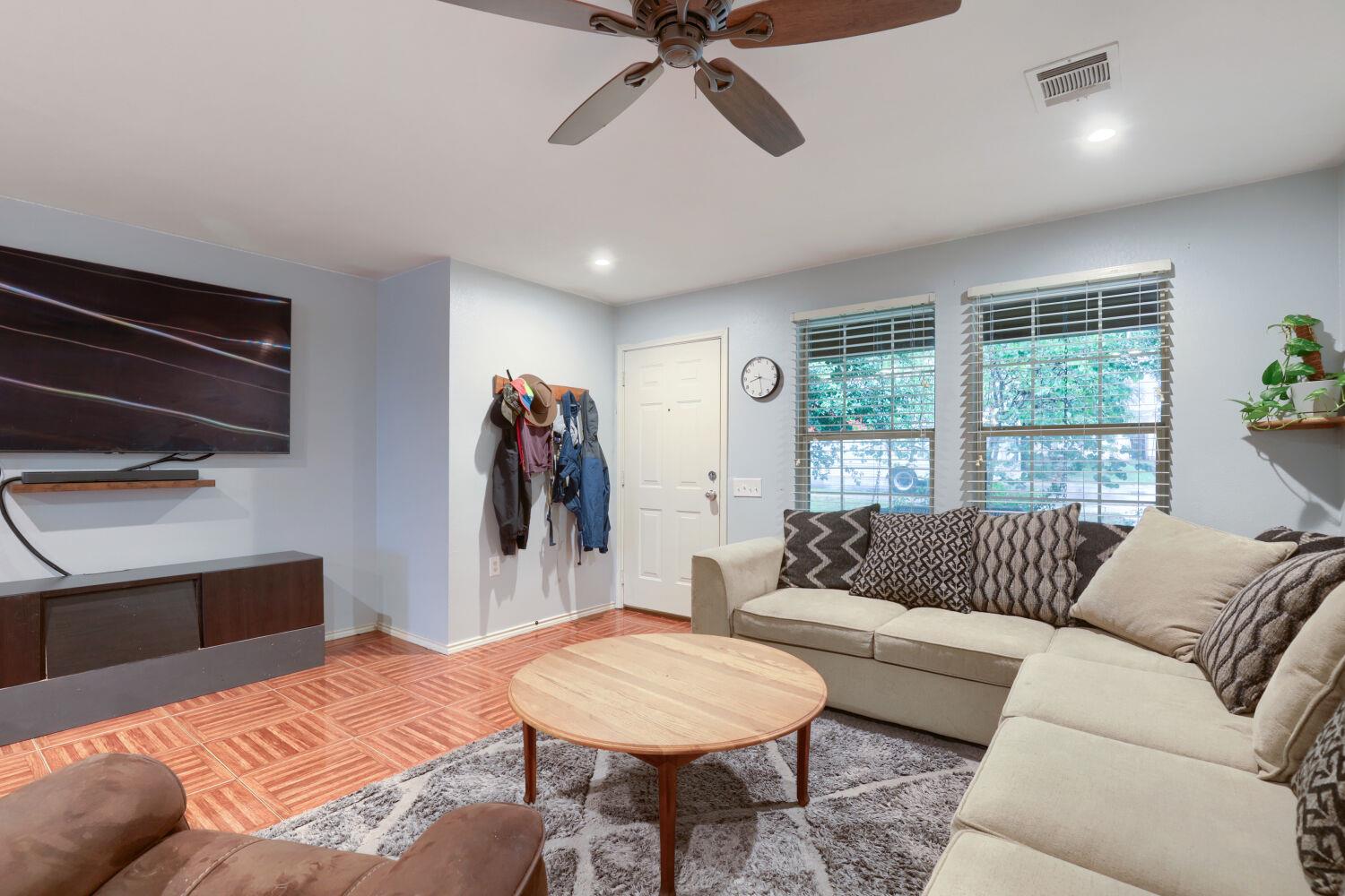 11401 Briarcreek LOOP