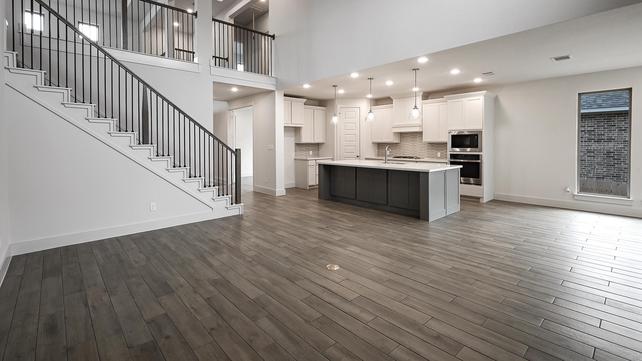 517 Cyrus Milton DR