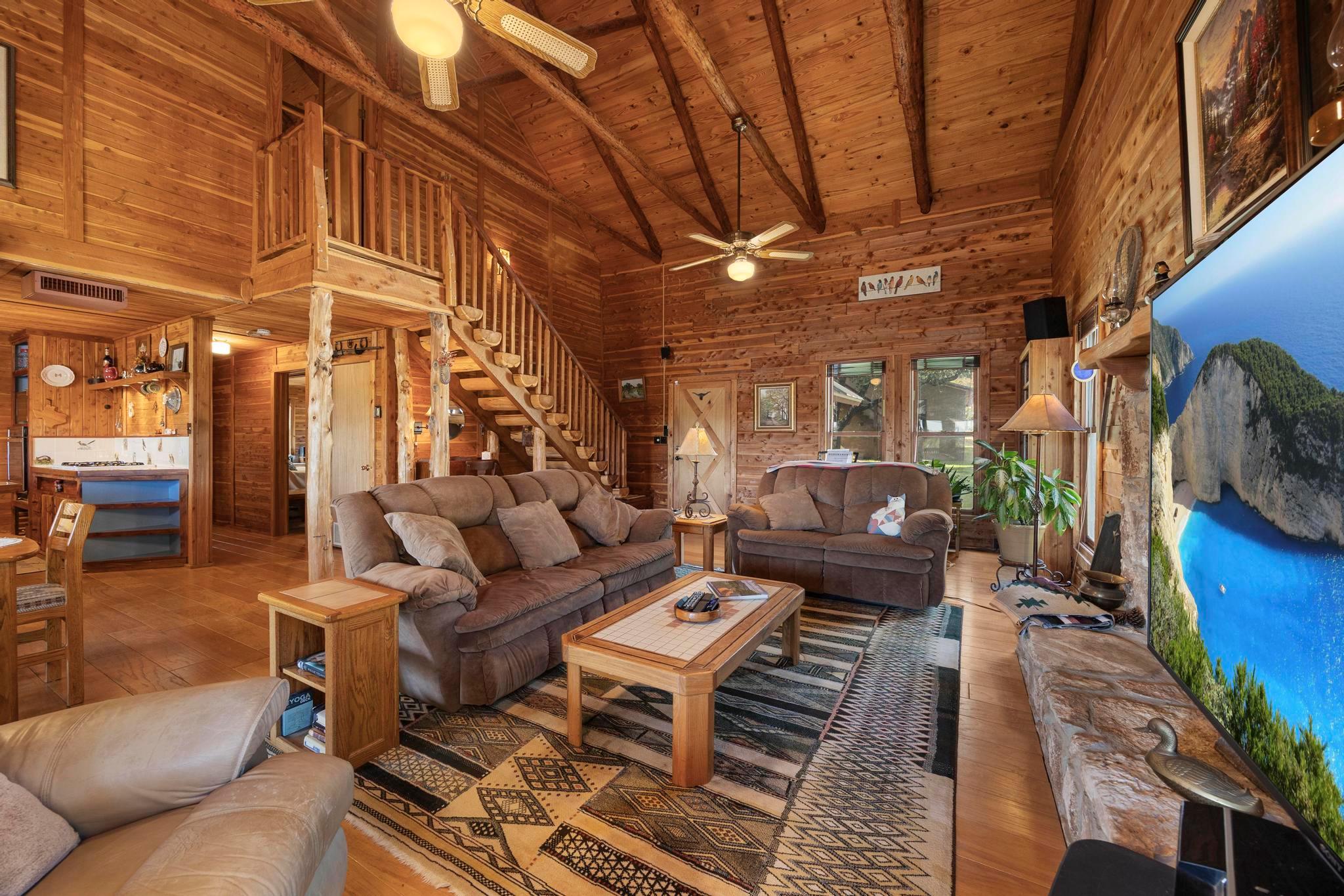 707 Cat Hollow Club DR