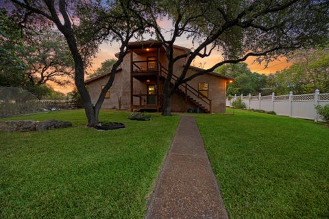Tiny photo for 707 Cat Hollow Club DR, Spicewood, TX 78669 (MLS # 9256963)