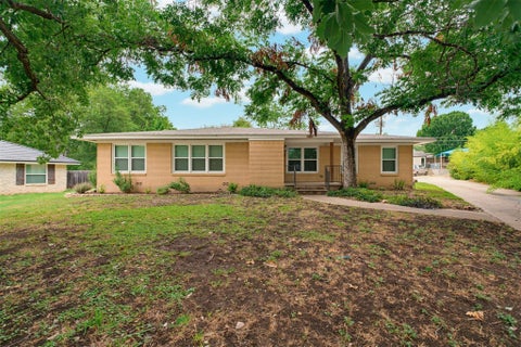 Photo of 6010 Dunbury DR, Austin, TX 78723 (MLS # 5934047)