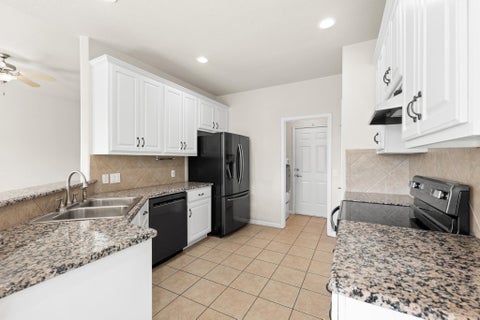 Tiny photo for 10210 Twin Lake LOOP, Dripping Springs, TX 78620 (MLS # 7324351)
