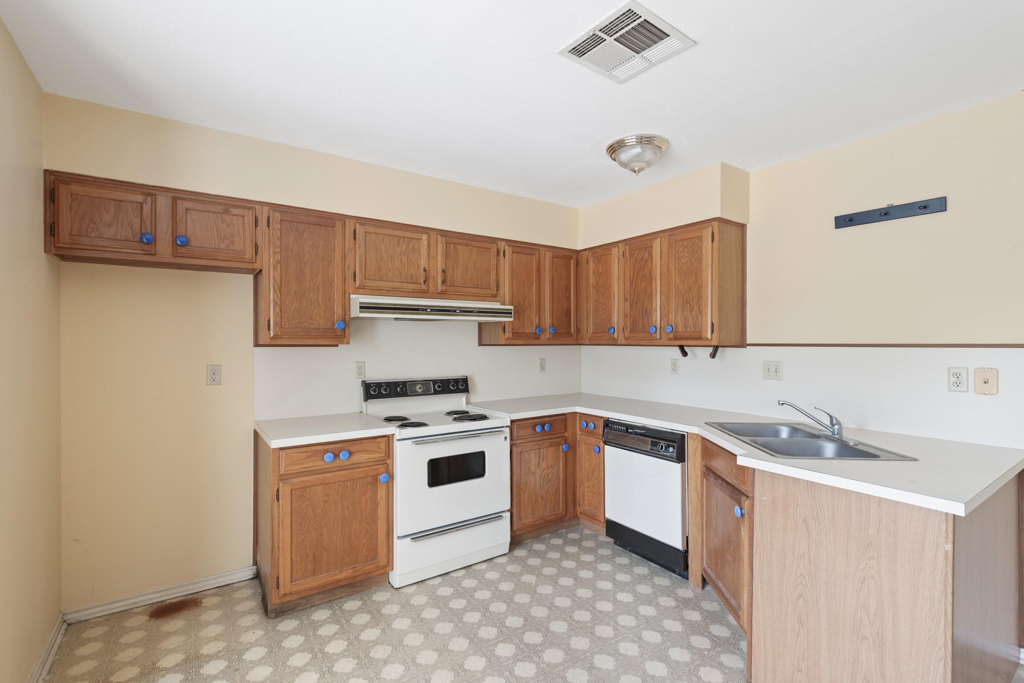 2606 Tumlinson Fort DR