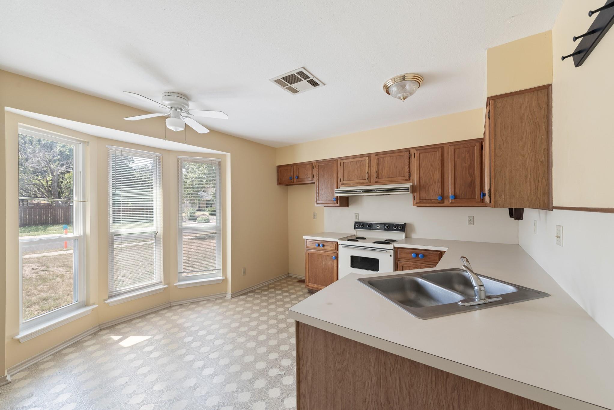 2606 Tumlinson Fort DR