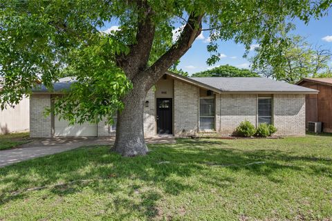 Photo of 9911 Dorset DR, Austin, TX 78753 (MLS # 8221625)