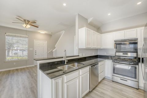 Tiny photo for 904 Sebastian BND #B, Pflugerville, TX 78660 (MLS # 7680921)