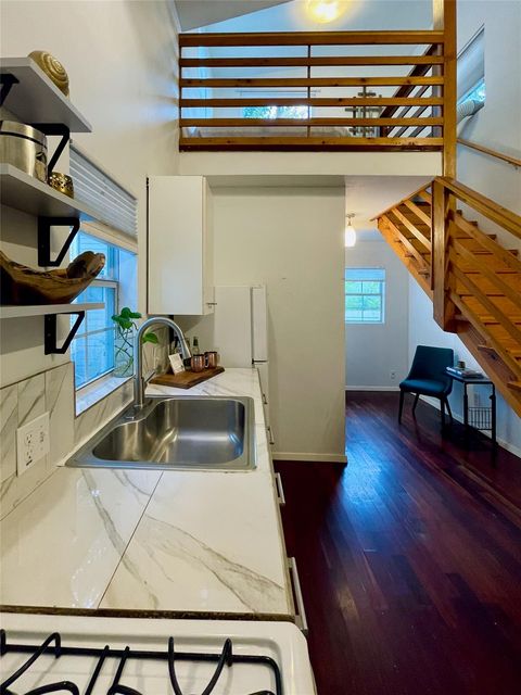 Tiny photo for 1148 Northwestern Ave, Austin, TX 78702 (MLS # 2953929)