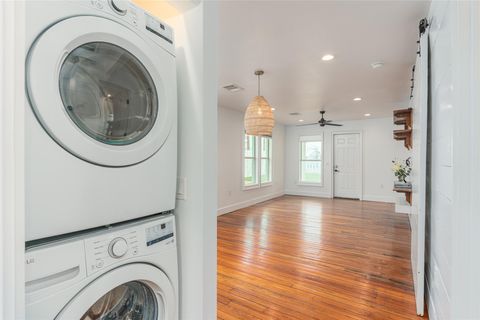 Tiny photo for 1148 Northwestern Ave, Austin, TX 78702 (MLS # 2953929)