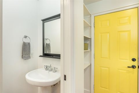 Tiny photo for 1148 Northwestern Ave, Austin, TX 78702 (MLS # 2953929)
