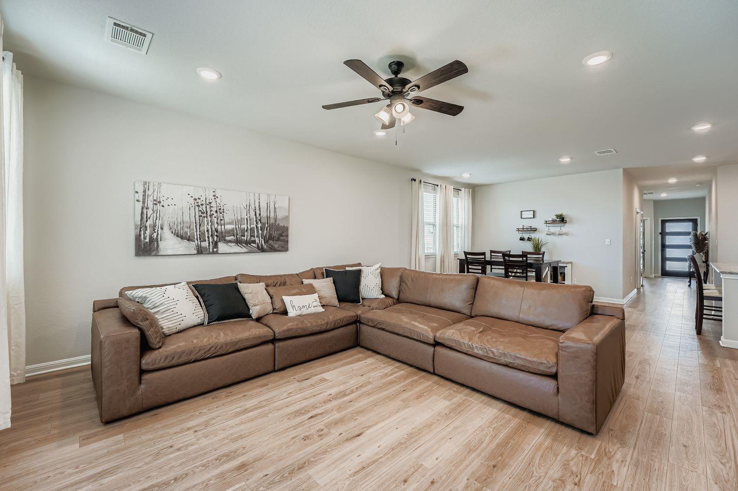 148 Gullivers DR