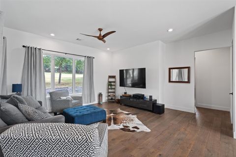 Tiny photo for 418 Venture BLVD S, Point Venture, TX 78645 (MLS # 1965460)