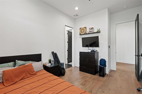 Tiny photo for 418 Venture BLVD S, Point Venture, TX 78645 (MLS # 1965460)