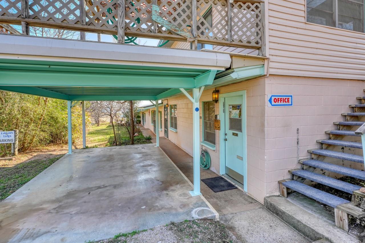 201 Lakewood DR