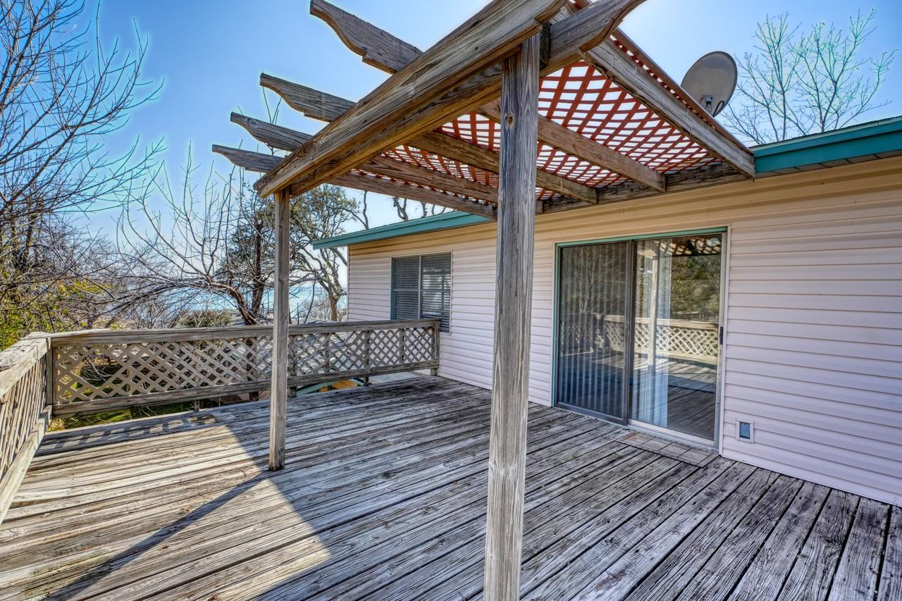 201 Lakewood DR