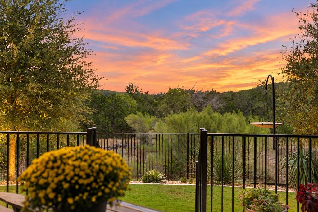 Photo of 520 Hazy Hills LOOP, Dripping Springs, TX 78620 (MLS # 9910753)