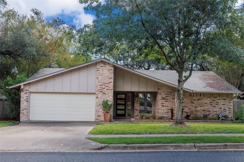 Photo of 11301 Toledo DR, Austin, TX 78759 (MLS # 2290389)