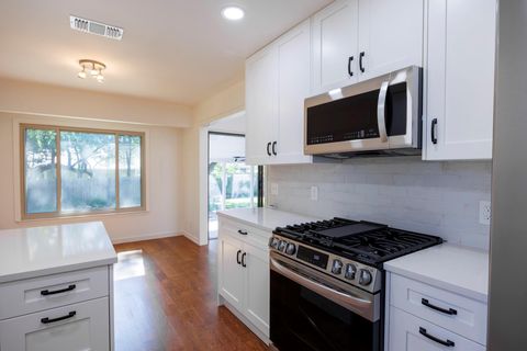 Tiny photo for 11301 Toledo DR, Austin, TX 78759 (MLS # 2290389)