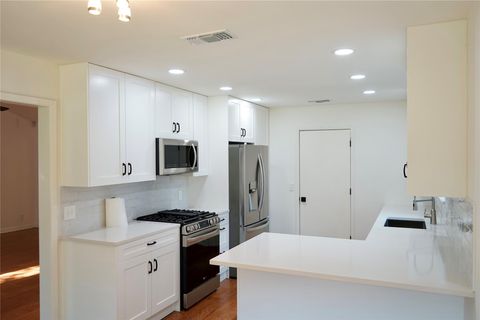 Tiny photo for 11301 Toledo DR, Austin, TX 78759 (MLS # 2290389)